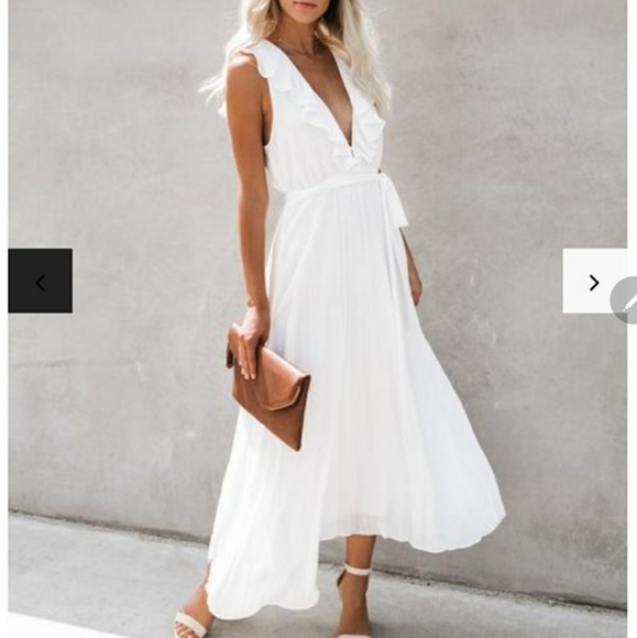 VICI White Flowy Midi Dress - M